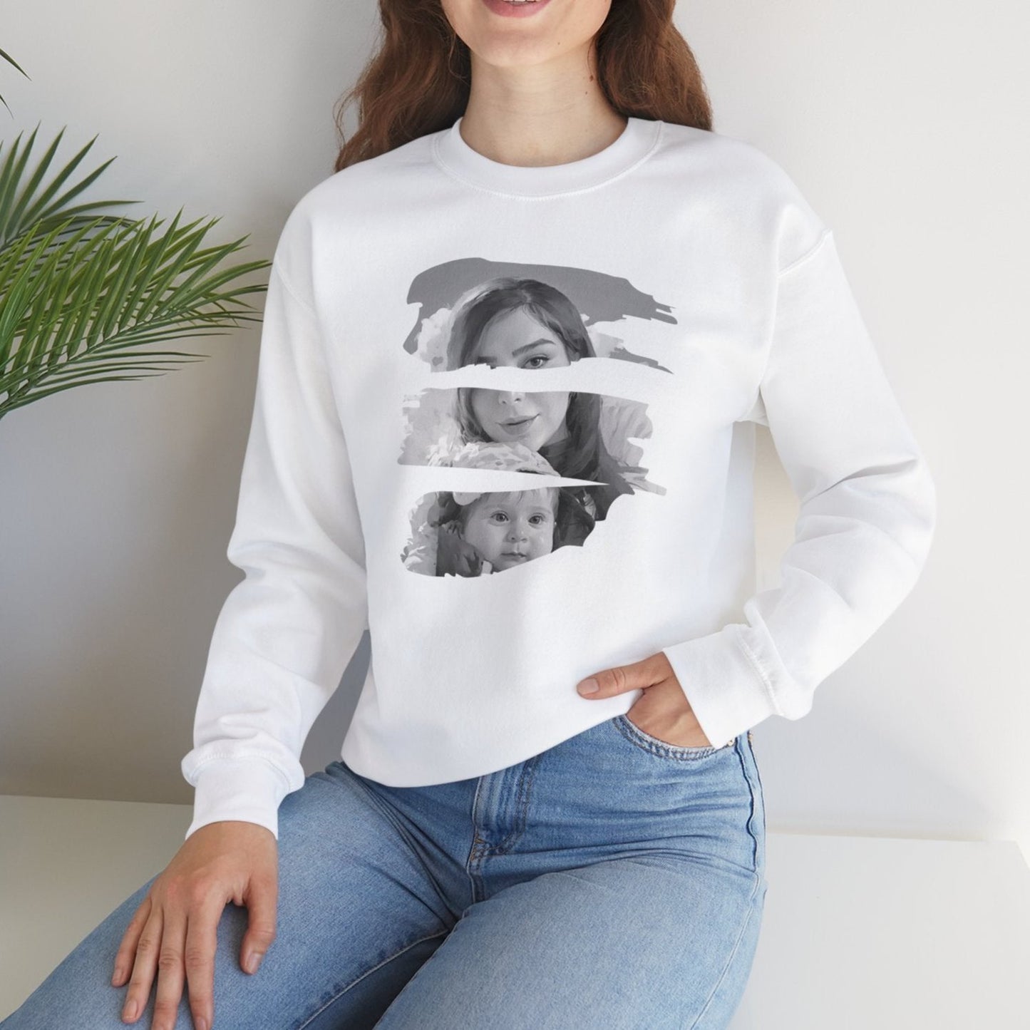 Personalized Unisex Crewneck Sweatshirt - Monochrome Oil Paint Style🎨👕